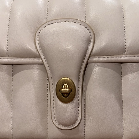 Coach Nappa Leather Willis Top Handle 18 With Quilting - Picture 7 of 16